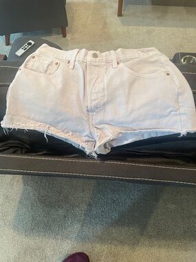 Levi's Light lavender shorts